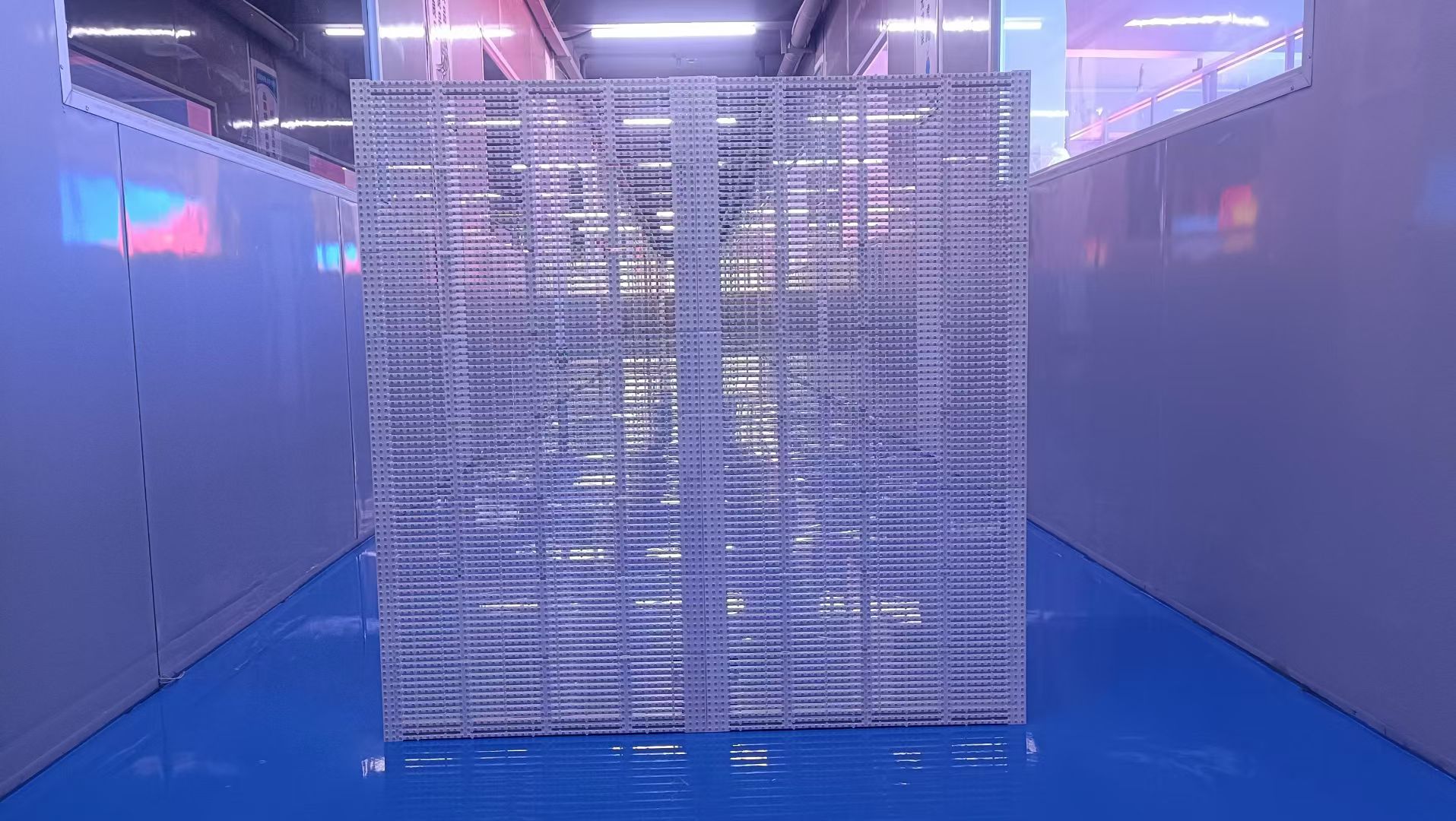 P10.4室内透明屏